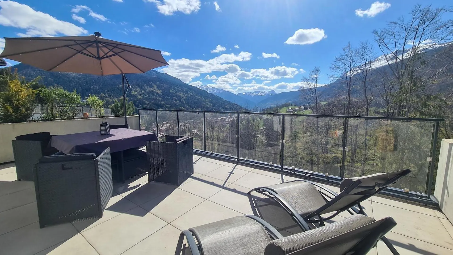 Апартаменты Le Berceau Des Aiguilles - Vue Montagne, Terrasse - Aravistour Сен-Жан-де-Сикст 0*,  Франция